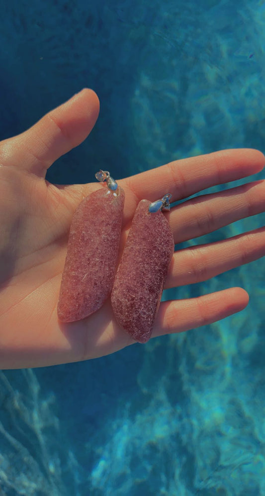 Strawberry Quartz Slanted Rectangle Pendent