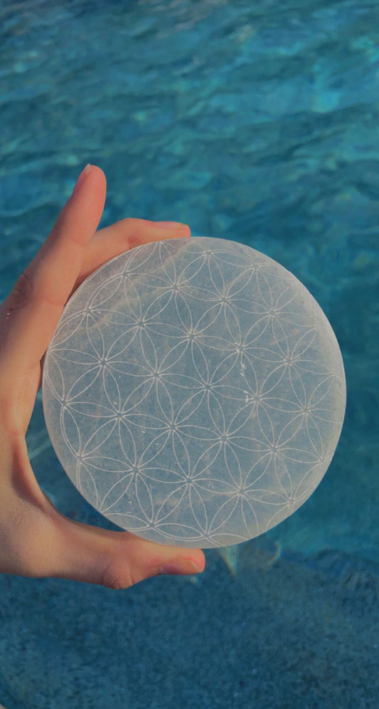 Flower/Grid Etched Selenite Plate